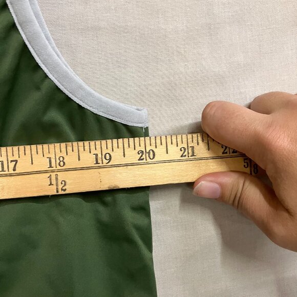 TBY Travels Together With You Men's S Olive Green Outdoor Vest Jacket Waterproof - Picture 9 of 10